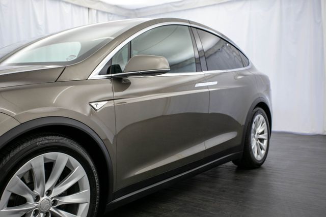 2016 Tesla Model X AWD 4dr 75D - 22672445 - 35