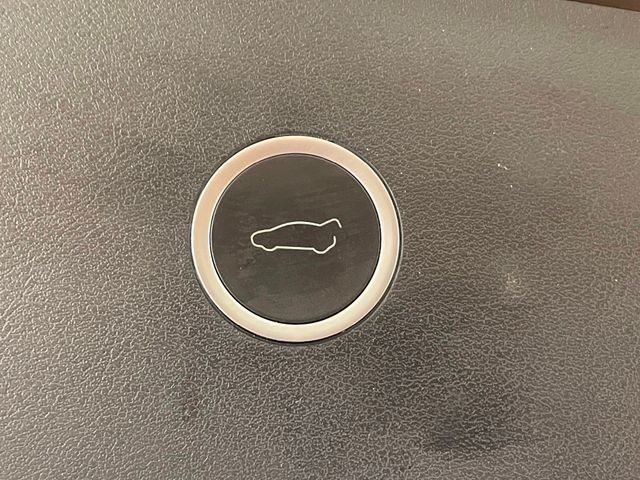 2016 Tesla Model X AWD 4dr 90D - 23013814 - 17