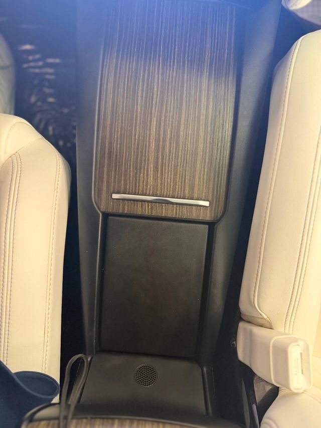 2016 Tesla Model X AWD 4dr 90D - 23018427 - 34