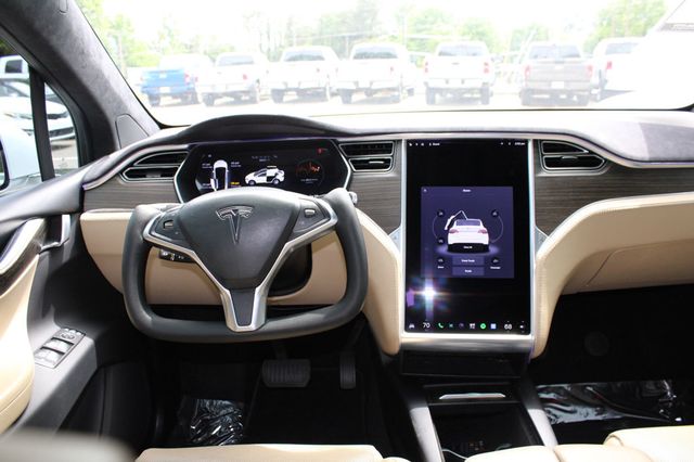 2016 Tesla Model X AWD 4dr 90D - 23024731 - 18
