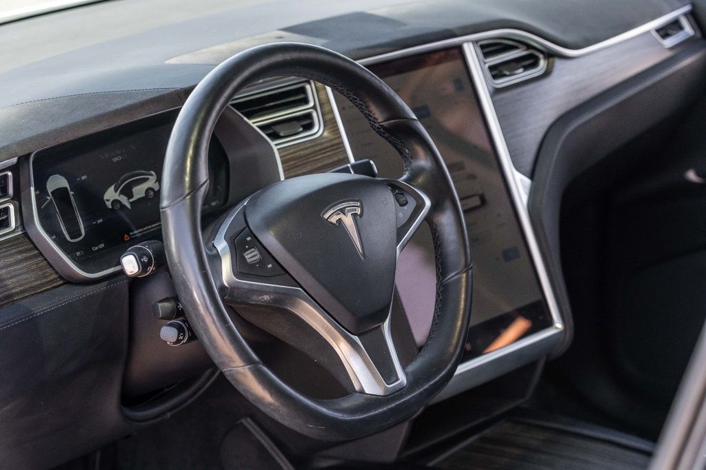 2016 Tesla Model X AWD 4dr 90D - 22398985 - 21