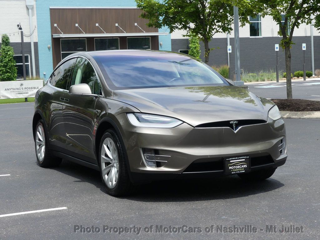 2016 Tesla Model X 90D photo 4