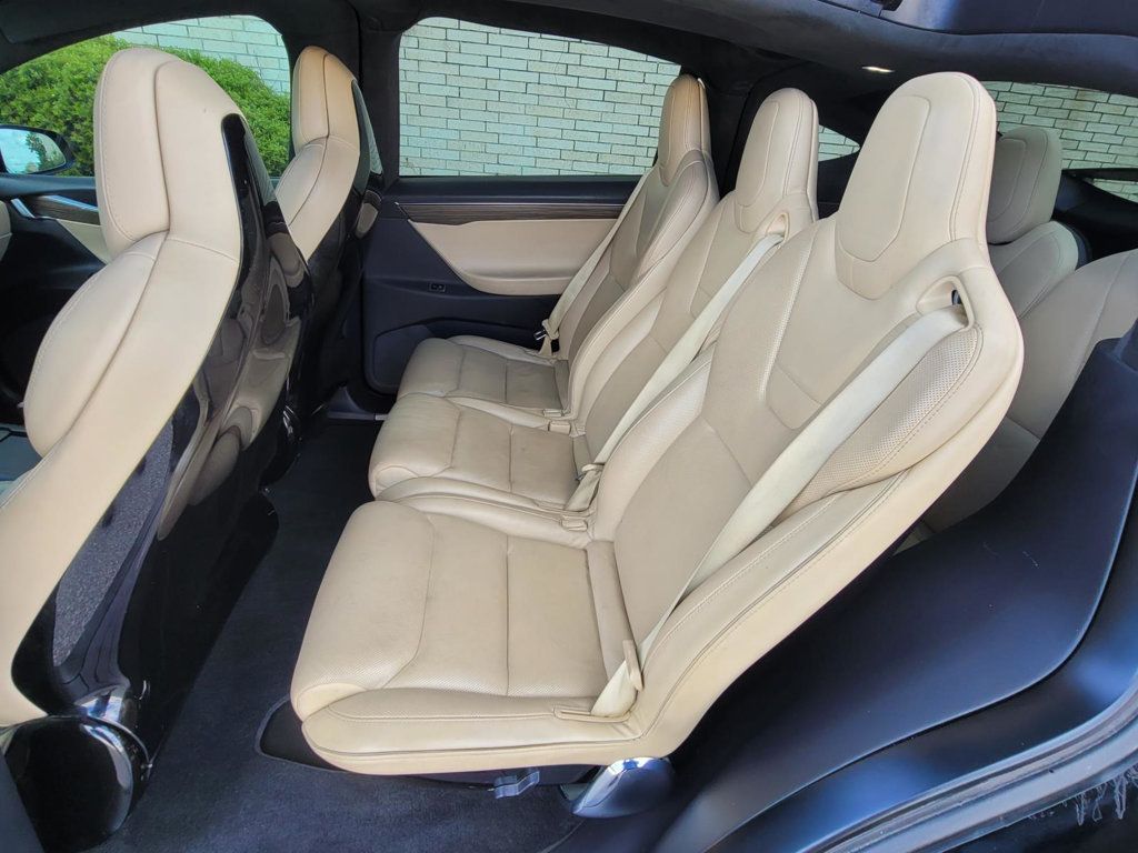 2016 Tesla Model X P90D photo 13