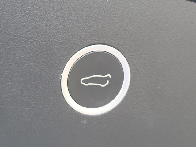 2016 Tesla Model X AWD 4dr P90D - 22835769 - 16