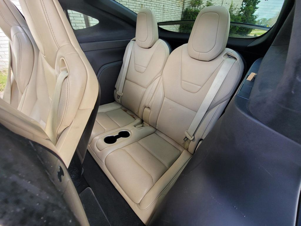 2016 Tesla Model X P90D photo 16
