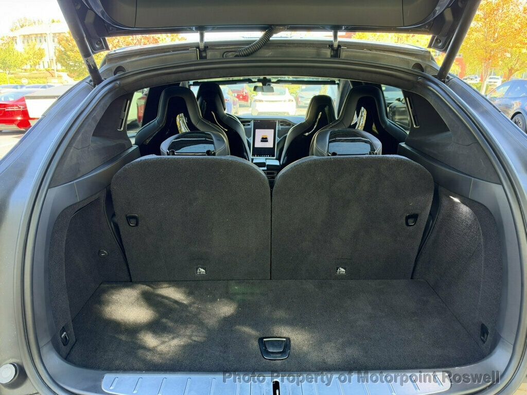 Tesla Model X photo 27