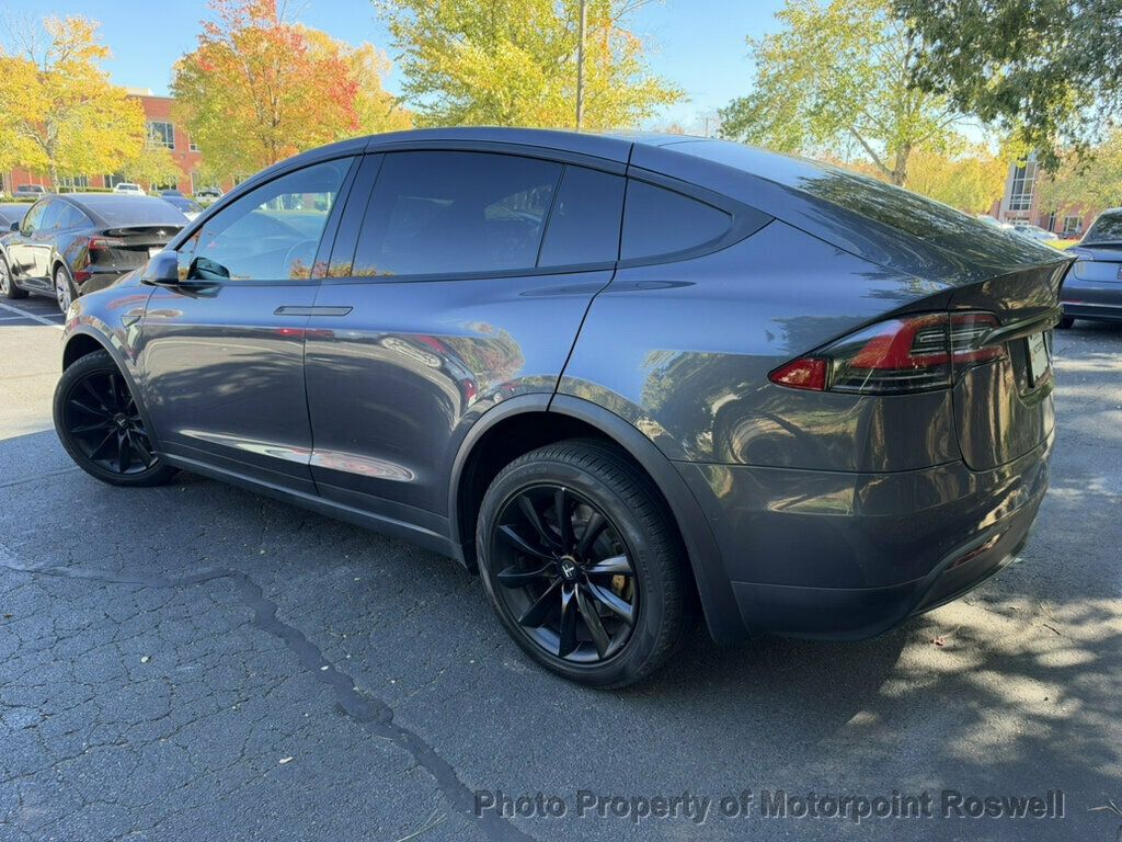 Tesla Model X photo 4