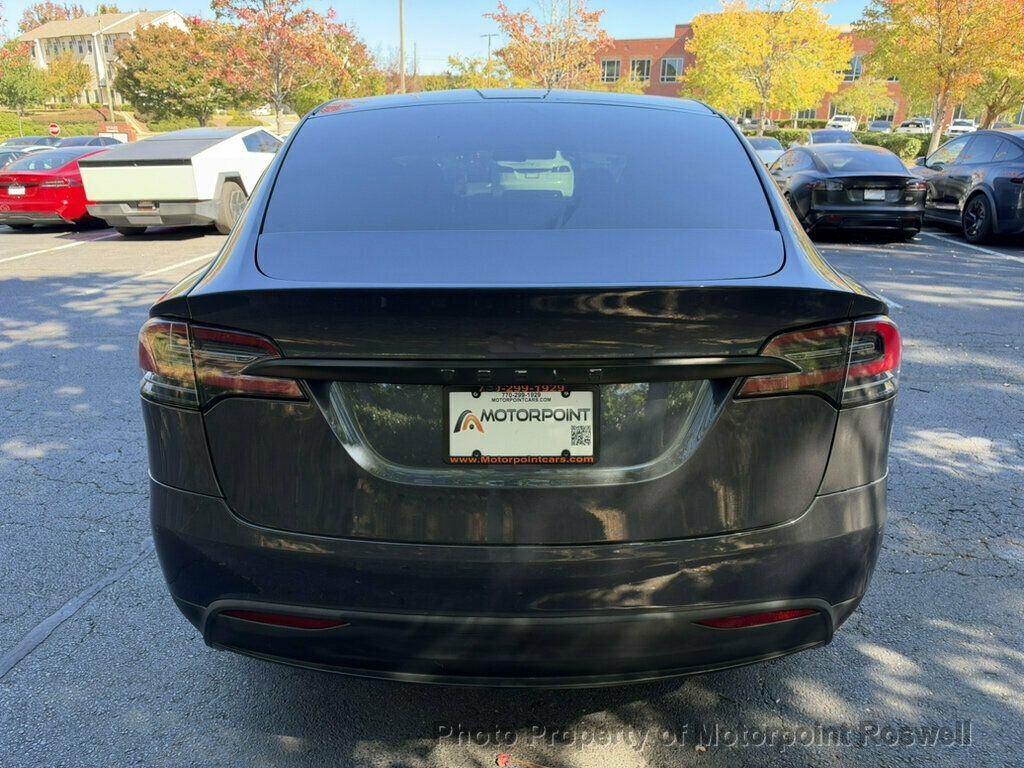 Tesla Model X photo 5
