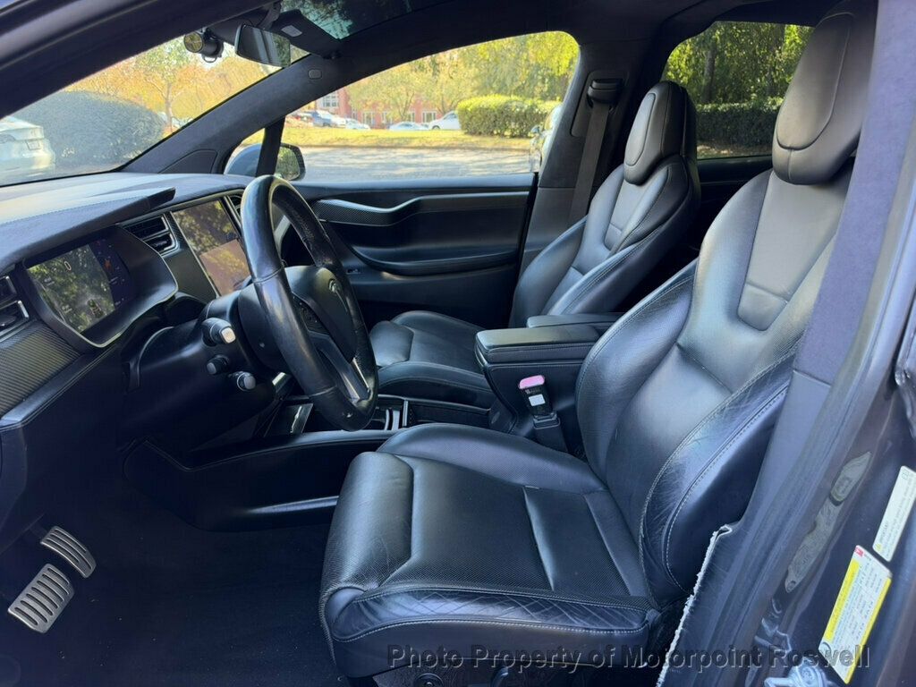 Tesla Model X photo 6