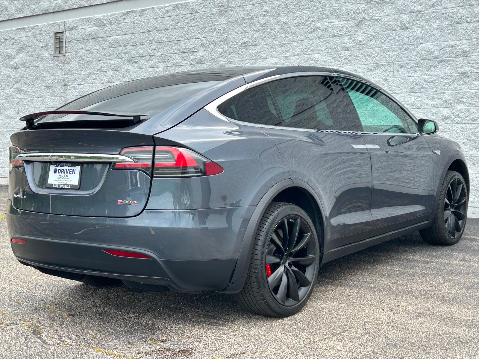 2016 Tesla Model X P90D photo 12