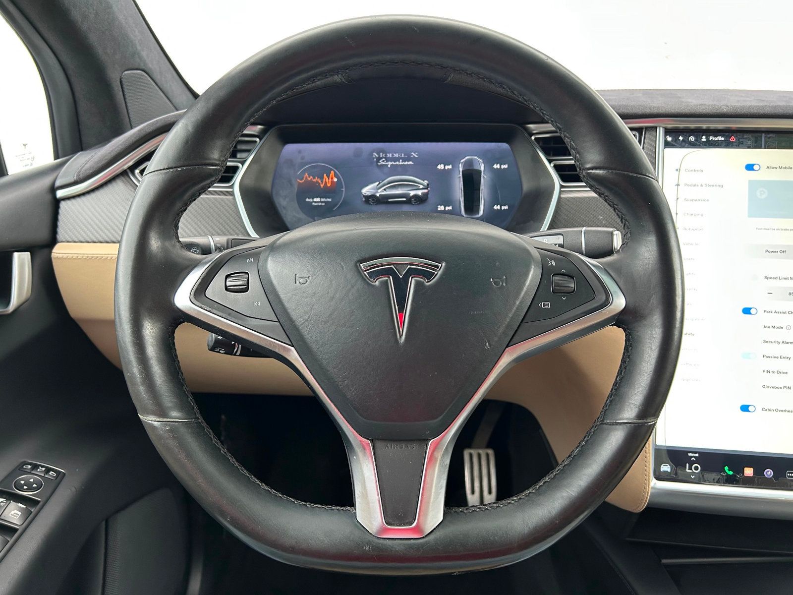 2016 Tesla Model X P90D photo 22