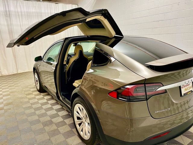 2016 Tesla Model X 90D Only 26,663 Miles, AWD, Electric-417 hp, Auto, Immaculate!   - 21085611 - 12