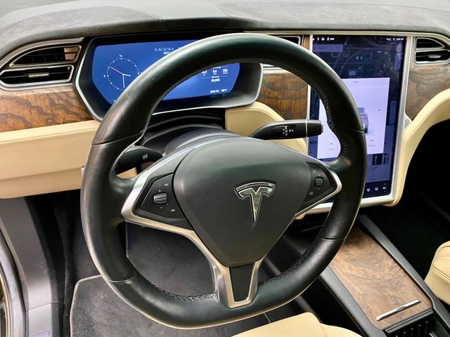 2016 Tesla Model X 90D Only 26,663 Miles, AWD, Electric-417 hp, Auto, Immaculate!   - 21085611 - 35