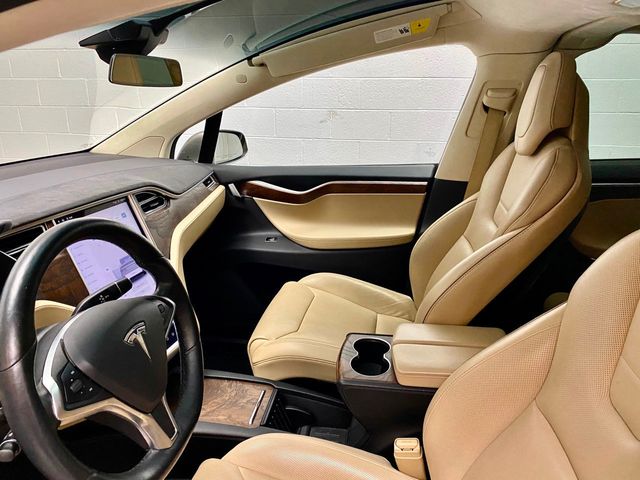 2016 Tesla Model X 90D Only 26,663 Miles, AWD, Electric-417 hp, Auto, Immaculate!   - 21085611 - 48