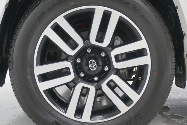 2016 Toyota 4Runner  - 23010918 - 32