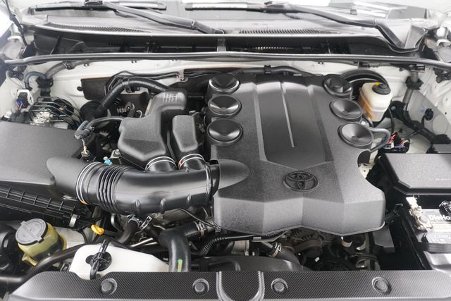 2016 Toyota 4Runner  - 23010918 - 35