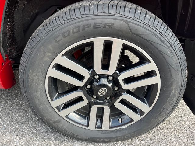 2016 Toyota 4Runner 1-Owner RUST FREE Georgia Peach - 23001291 - 29