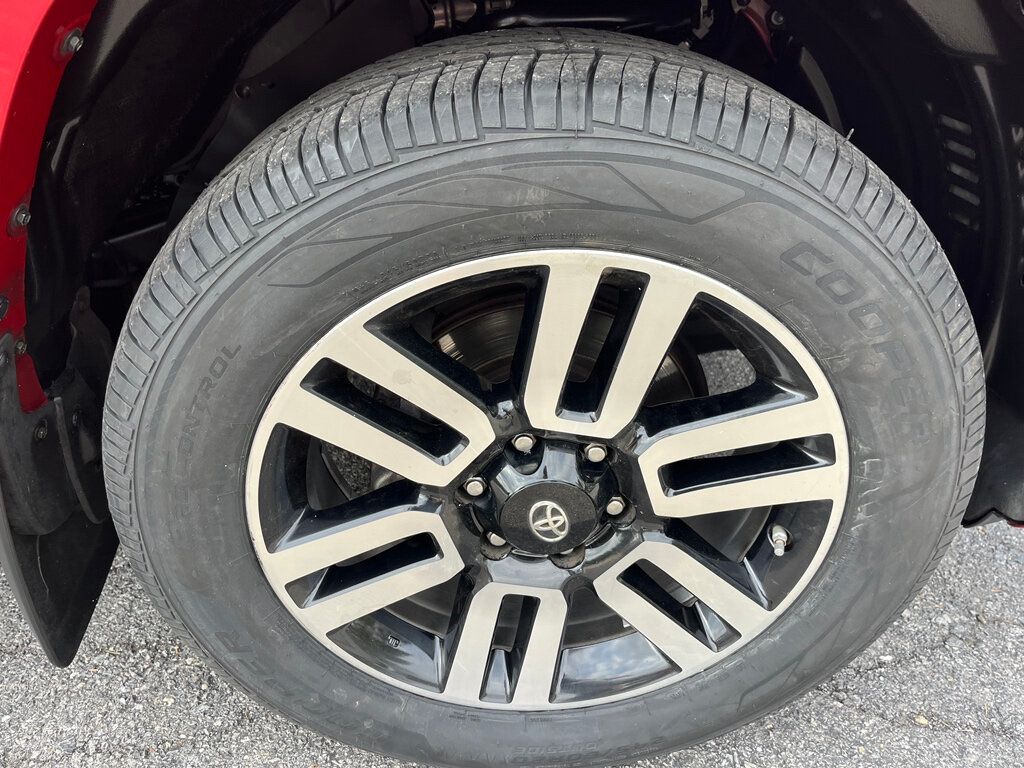 2016 Toyota 4Runner 1-Owner RUST FREE Georgia Peach - 23001291 - 31