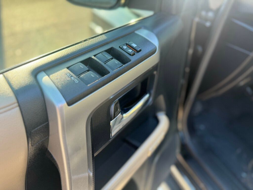 2016 Toyota 4Runner 4WD 4dr V6 Limited - 22942104 - 8