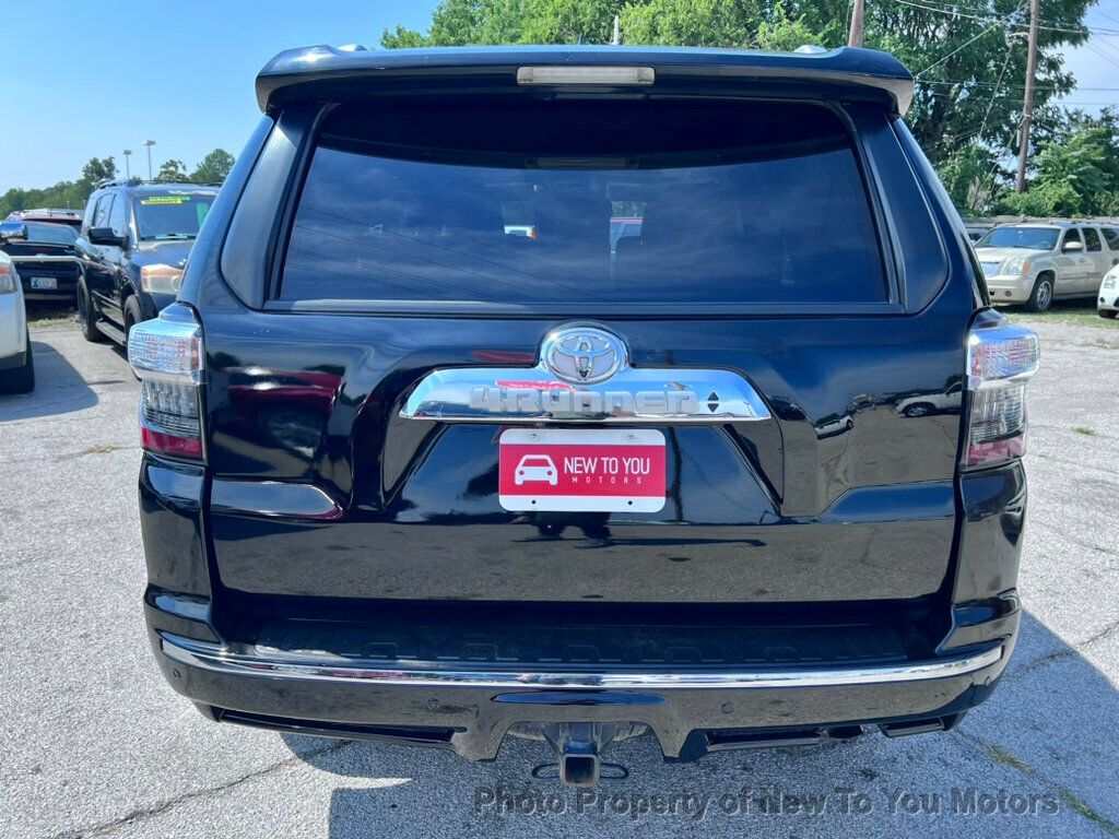 2016 Toyota 4Runner V6 Limited photo 13
