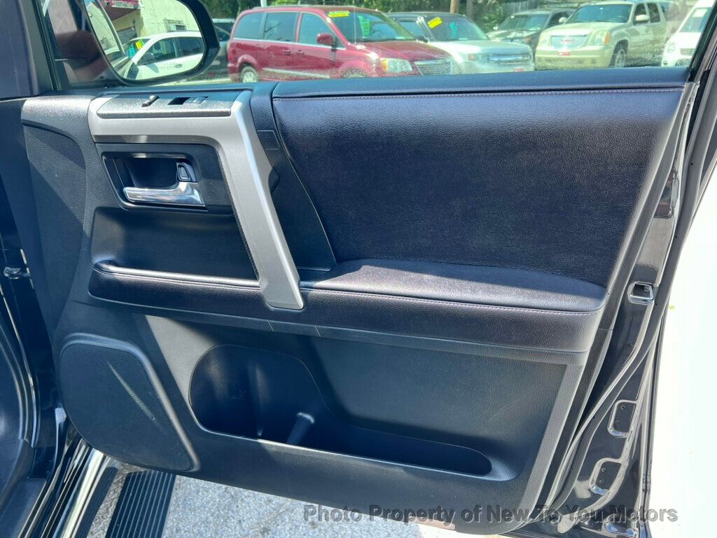 2016 Toyota 4Runner V6 Limited photo 24