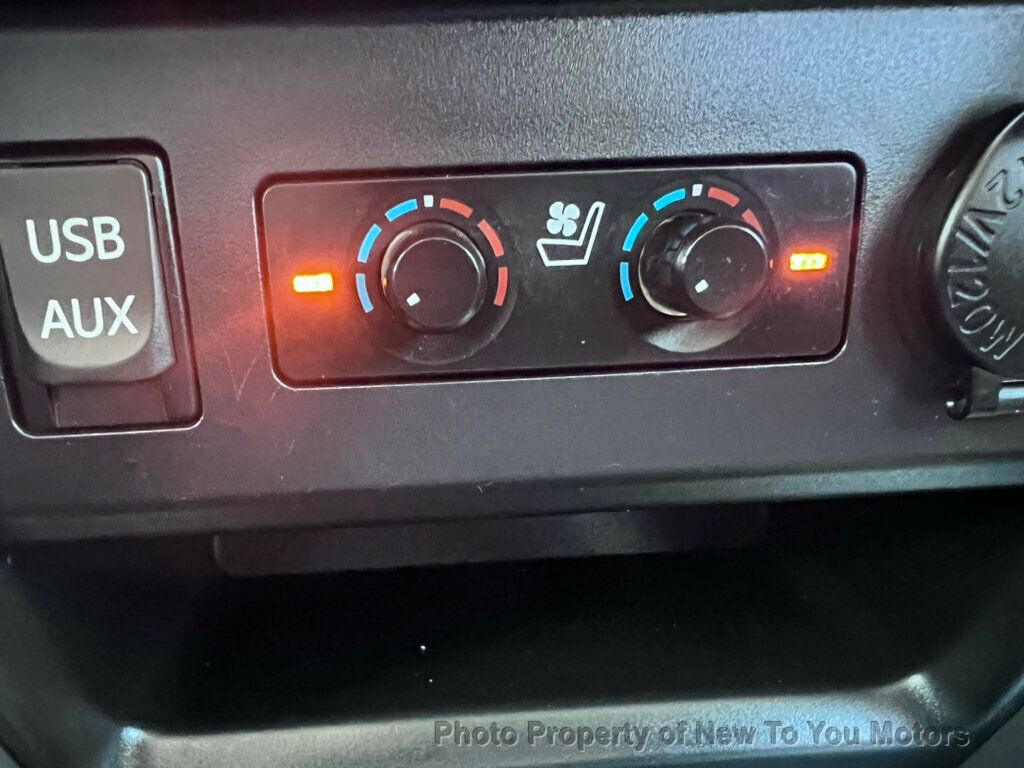 2016 Toyota 4Runner V6 Limited photo 27