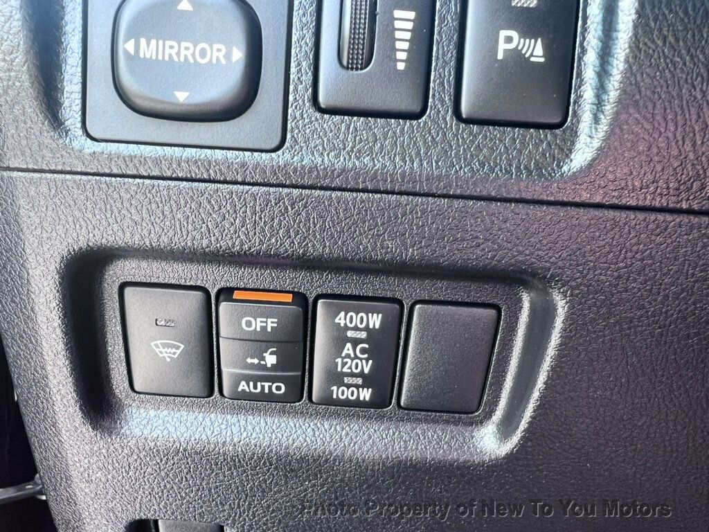 2016 Toyota 4Runner V6 Limited photo 30