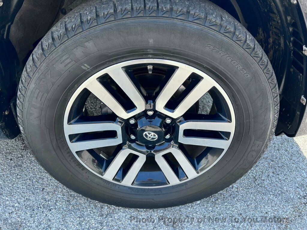 2016 Toyota 4Runner V6 Limited photo 32