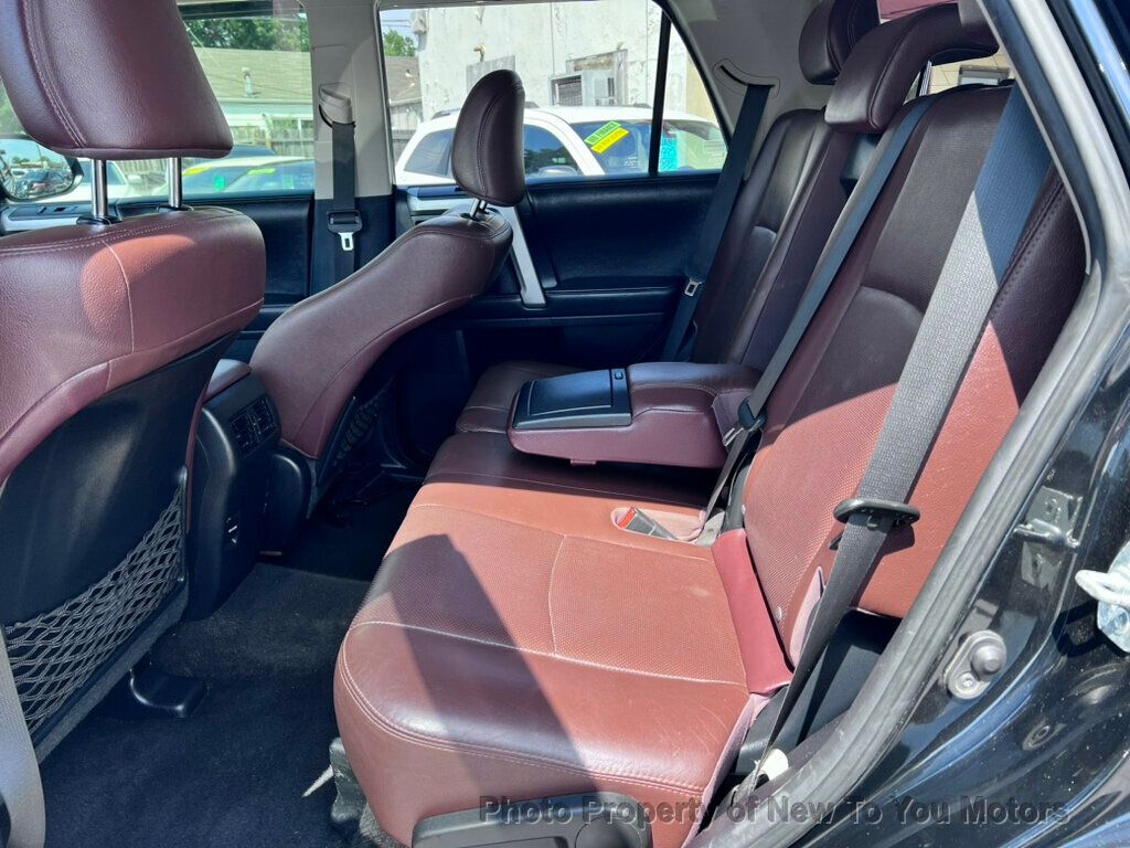 2016 Toyota 4Runner V6 Limited photo 7