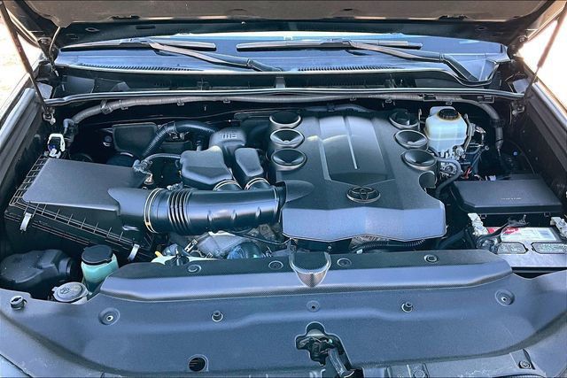 2016 Toyota 4Runner 4WD 4dr V6 Limited - 22973433 - 36