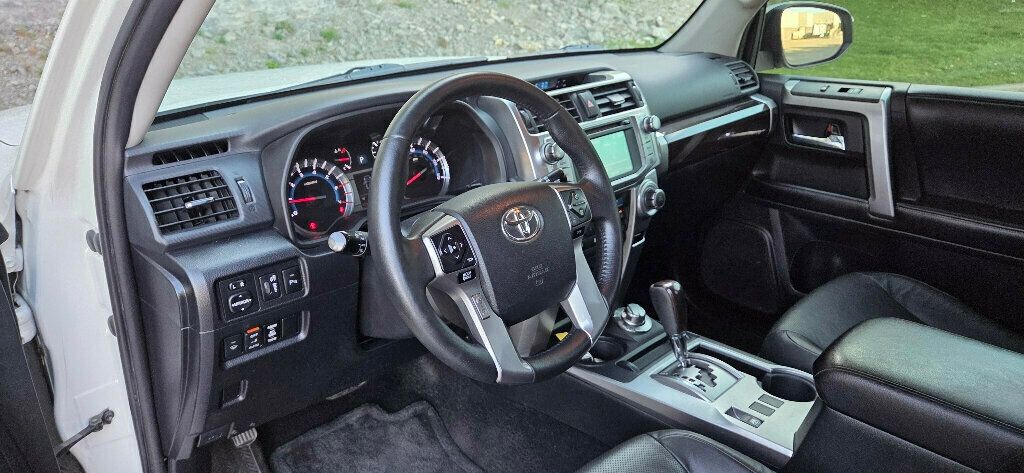2016 Toyota 4Runner 4WD 4dr V6 Limited - 23026516 - 9