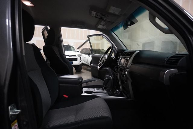 2016 Toyota 4Runner 4WD 4dr V6 SR5 - 22965097 - 5