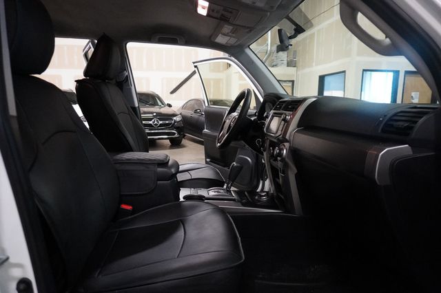 2016 Toyota 4Runner 4WD 4dr V6 SR5 - 23054429 - 10
