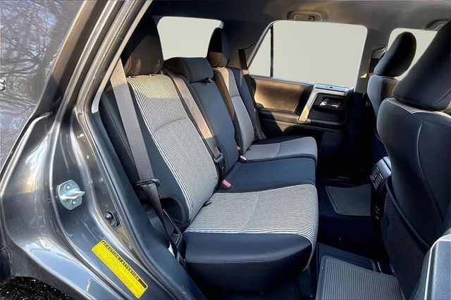 2016 Toyota 4Runner 4WD 4dr V6 SR5 - 22961672 - 14