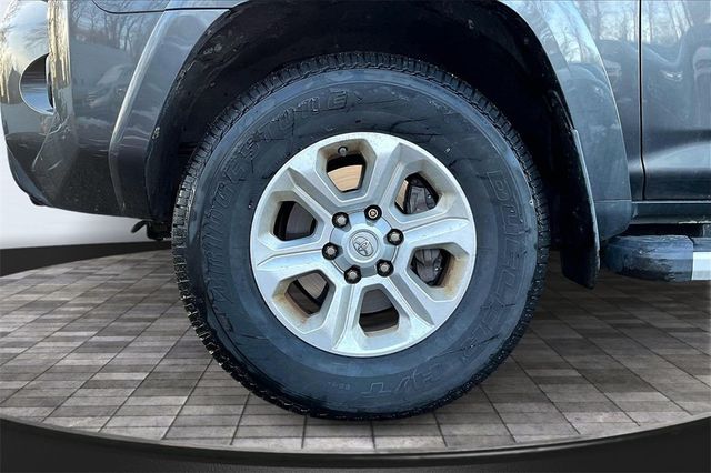 2016 Toyota 4Runner 4WD 4dr V6 SR5 - 22961672 - 37