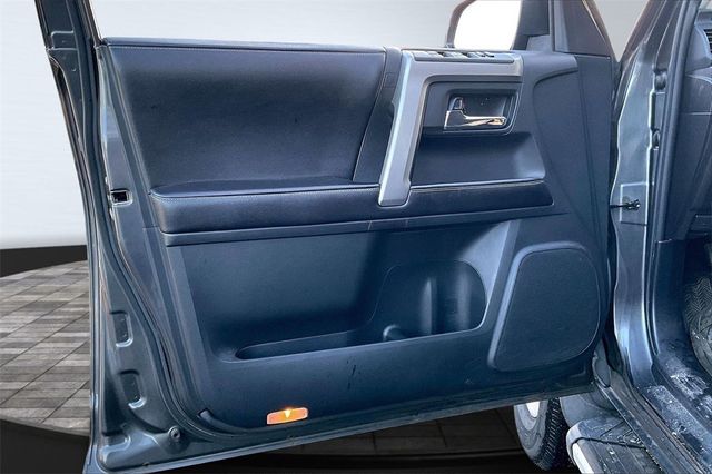 2016 Toyota 4Runner 4WD 4dr V6 SR5 - 22961672 - 8