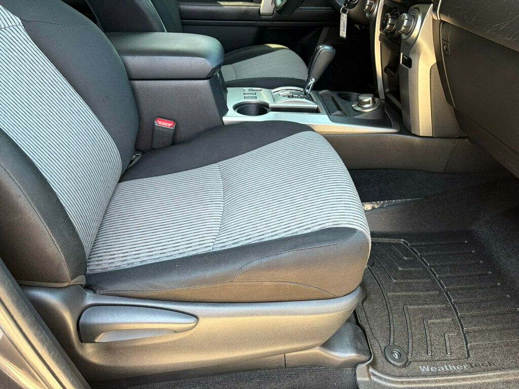 2016 Toyota 4Runner 4WD 4dr V6 SR5 - 23057495 - 15