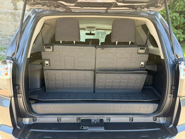 2016 Toyota 4Runner 4WD 4dr V6 SR5 - 23057495 - 36