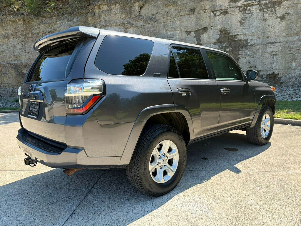 2016 Toyota 4Runner 4WD 4dr V6 SR5 - 23057495 - 6