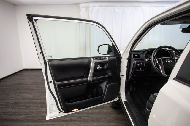 2016 Toyota 4Runner 4WD 4dr V6 SR5 - 22974300 - 15