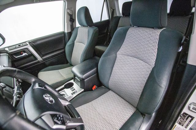 2016 Toyota 4Runner 4WD 4dr V6 SR5 - 22974300 - 18