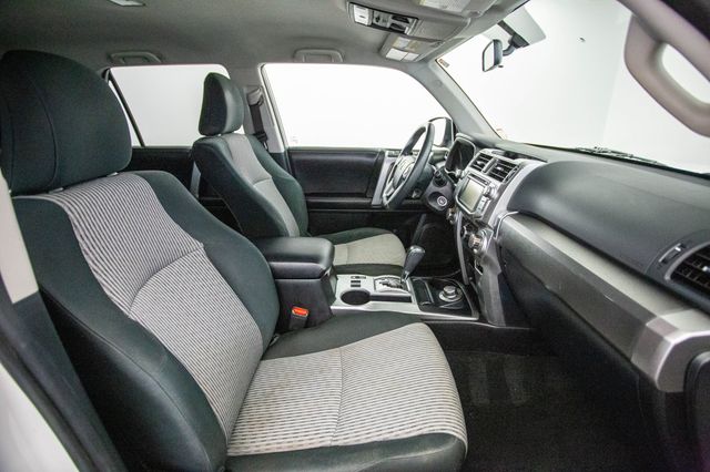 2016 Toyota 4Runner 4WD 4dr V6 SR5 - 22974300 - 19