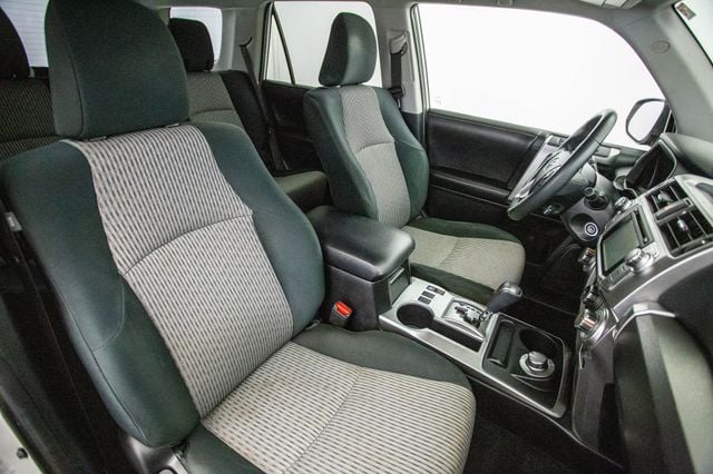 2016 Toyota 4Runner 4WD 4dr V6 SR5 - 22974300 - 20