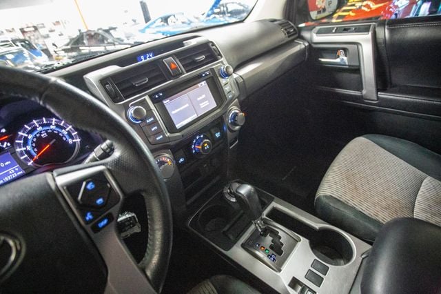 2016 Toyota 4Runner 4WD 4dr V6 SR5 - 22974300 - 6