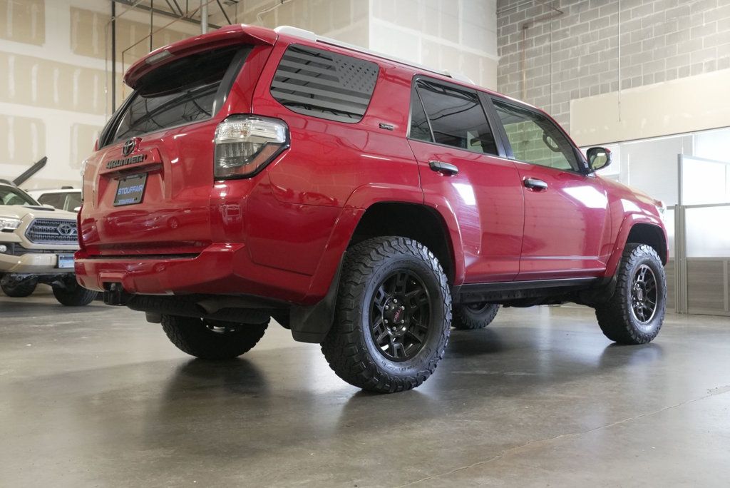 2016 Toyota 4Runner SR5 Premium photo 4