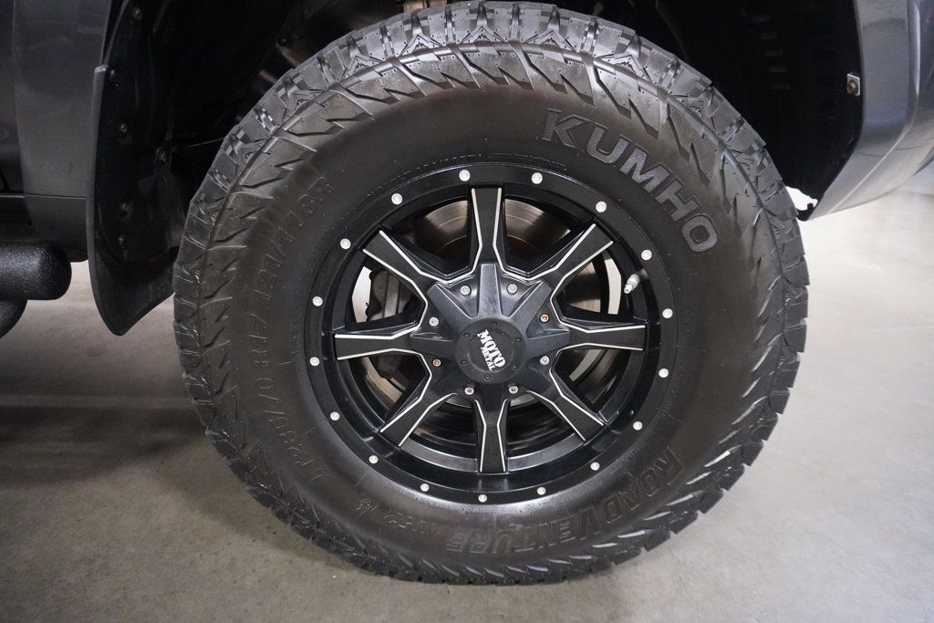 2016 Toyota 4Runner SR5 Premium photo 18