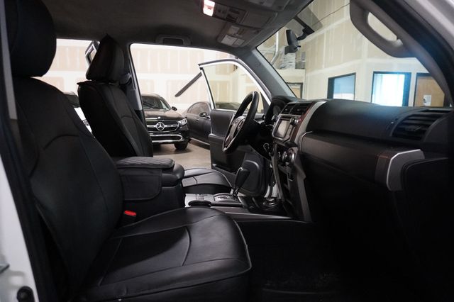2016 Toyota 4Runner 4WD 4dr V6 SR5 Premium - 23054429 - 13