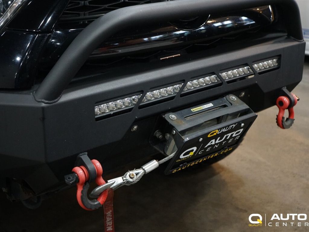 2016 Toyota 4Runner SR5 Premium photo 4