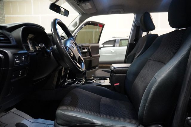 2016 Toyota 4Runner 4WD 4dr V6 Trail - 23064043 - 8