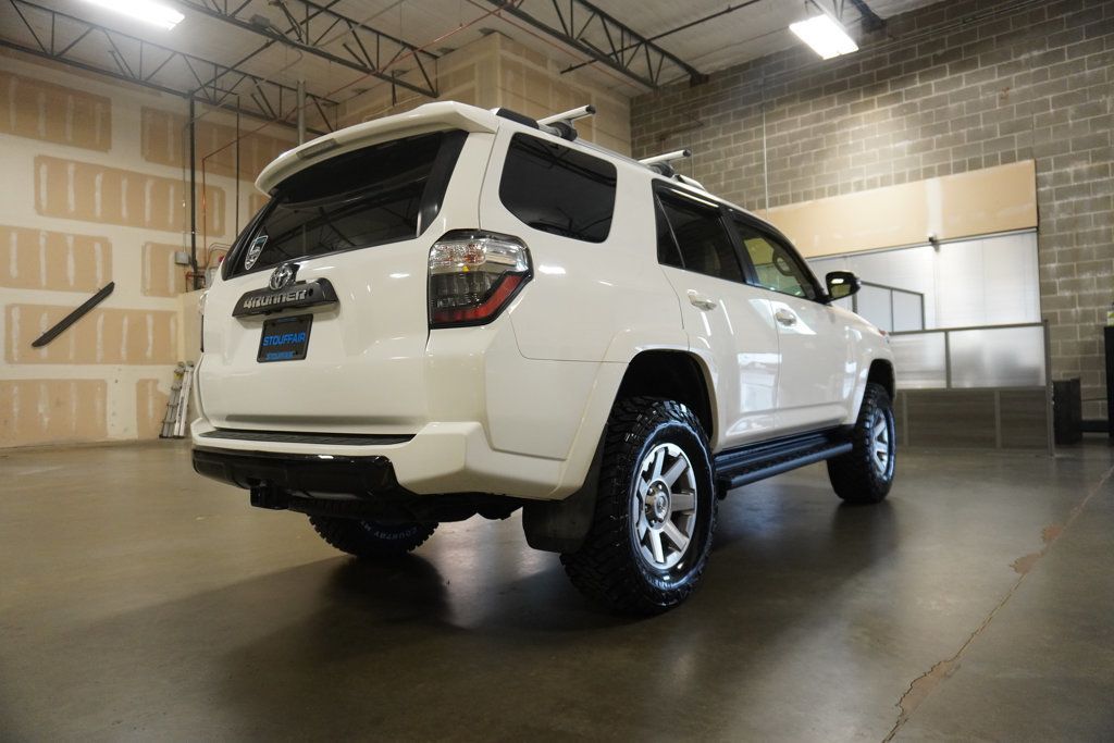 2016 Toyota 4Runner Trail Premium photo 4